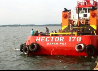 Perahu nelayan berhasil di evakuasi