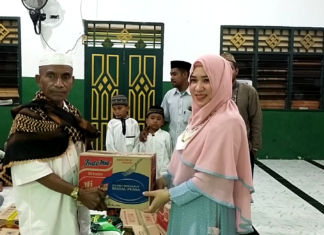 Terkini,id. Parepare - Seller Ms glow Parepare melakukan kegiatan berbagi ramadhan di salah satu Pondok Pesantren di kota Parepare. Kamis, 22 April 2021.