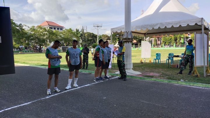 Ratusan Personel TNI Ikuti Uji Samapta di Kota Parepare Terkini,id. Parepare - Untuk mengukur dan meningkatkan kemampuan jasmani Prajurit, Kodam XIV/Hasanuddin menyelenggarakan samapta periodik satu tahun 2021. Kamis, 20 Mei 2021.