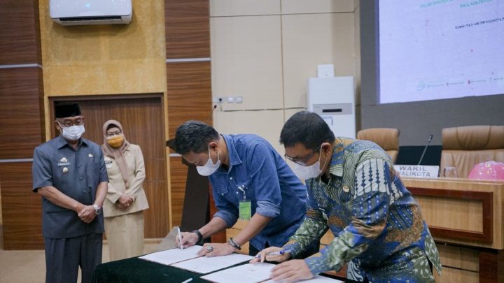 Berikan Jaminan Perlindungan Sosial Kolektor PBB, Pemkot Serahkan BPJS Ketenagakerjaan Kolektor PBB