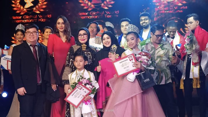 Melalui Fashion Show, Baju Rancangan Erna Rasyid Taufan Bertemakan Budaya Sulsel Dipamerkan di Tingkat Internasional Pemkot Parepare