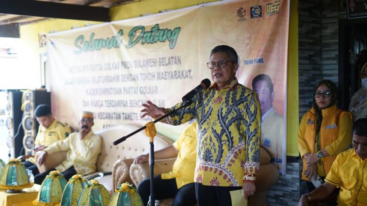 Taufan Pawe Bantu Warga Terdampak Bencana di Barru, Bentuk Kepedulian Partai Golkar Pemkot Parepare