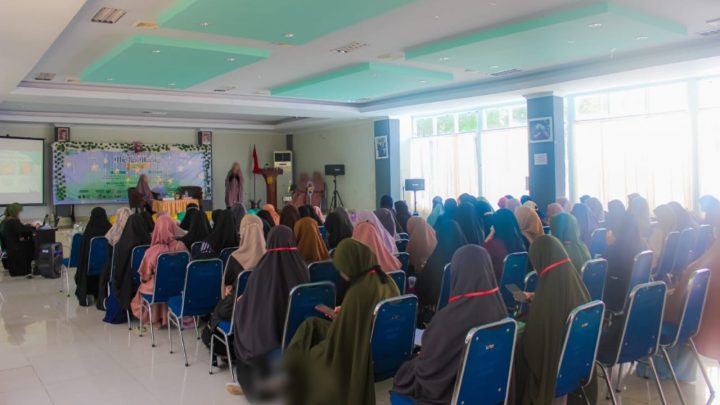 Forum Muslimah Dakwah Kampus Indonesia (FMDKI) Daerah Parepare adakan Kajian Ramadan Ilmiah Muslimah (KARIMAH