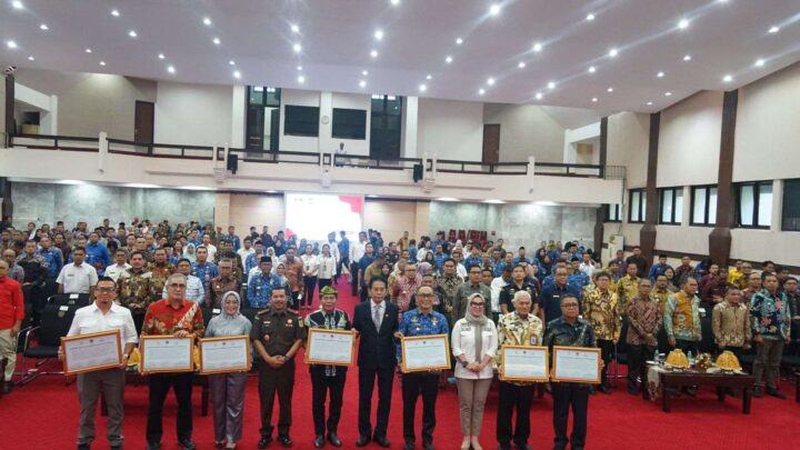 Rakor Pemberantasan Korupsi KPK Turut Dihadiri Pj Wali Kota Parepare Kota Parepare