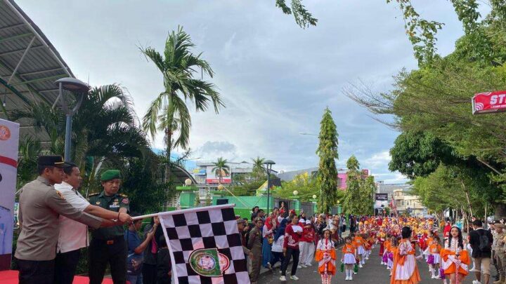 Hari Kedua Lomba Gerak Jalan, 50 Barisan SD Semarakkan HUT RI di Parepare