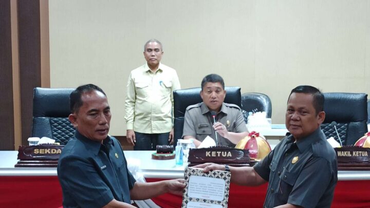Pemkot Parepare Serahkan RPJPD Tahun 2025-2045 Kepada DPRD Kota Parepare