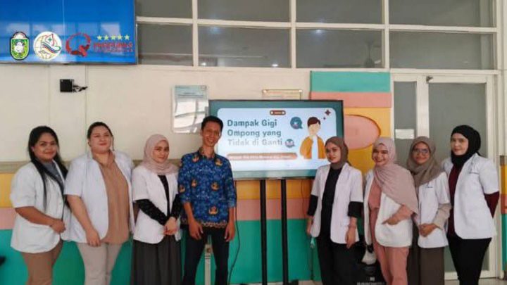 Management RSUD Bersama Tenaga Medis Lakukan Sosialisasi Perawatan Gigi dan Mulut Bagi Ibu Hamil dan Anak-anak Kota Parepare