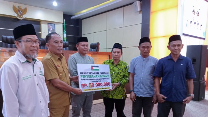 Pengurus Masjid Raya Parepare Serahkan Donasi Untuk Pembangunan Masjid di Palestina Gaza Palestina