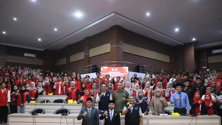 Wali Kota Parepare Tasming Hamid Motivasi Mahasiswa KKN Unhas Siapkan Diri untuk Masa Depan Kota Parepare