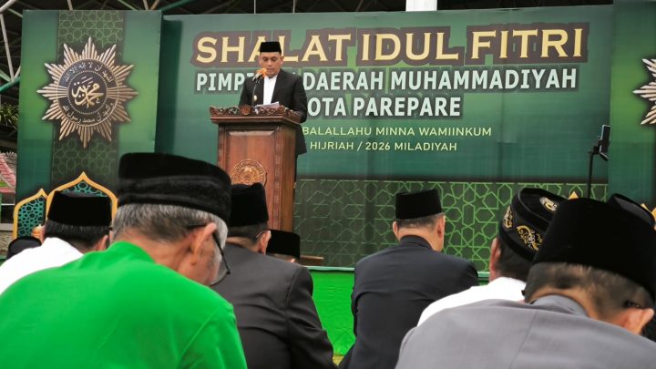Wawali Parepare Salat Idul Fitri di Lapangan Andi Makkasau, Ajak Warga Perkuat Ukhuwah