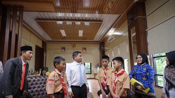 Parepare Ukir Prestasi di Ajang Bahasa Daerah Nasional, Tasming Hamid Dapat Penghargaan FTBIN