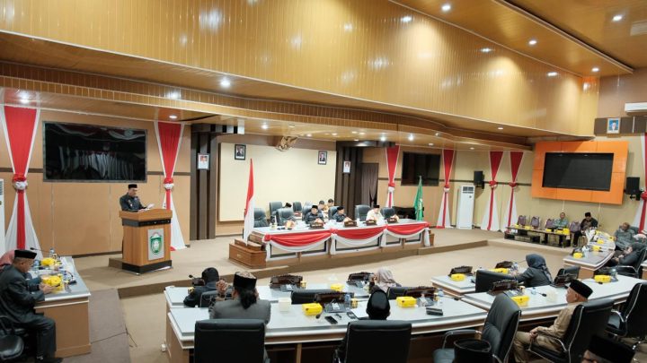 DPRD Parepare Sahkan Persetujuan Ranperda APBD 2025, Pemkot Siap Tindak Lanjuti Masukan Fraksi DPRD Parepare